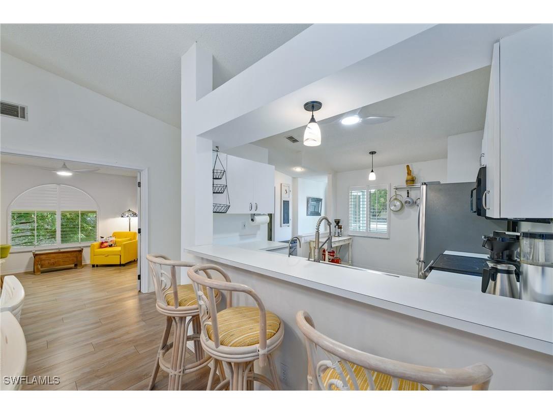 935 New Waterford Drive #204 Naples FL 34104 225070967 image1