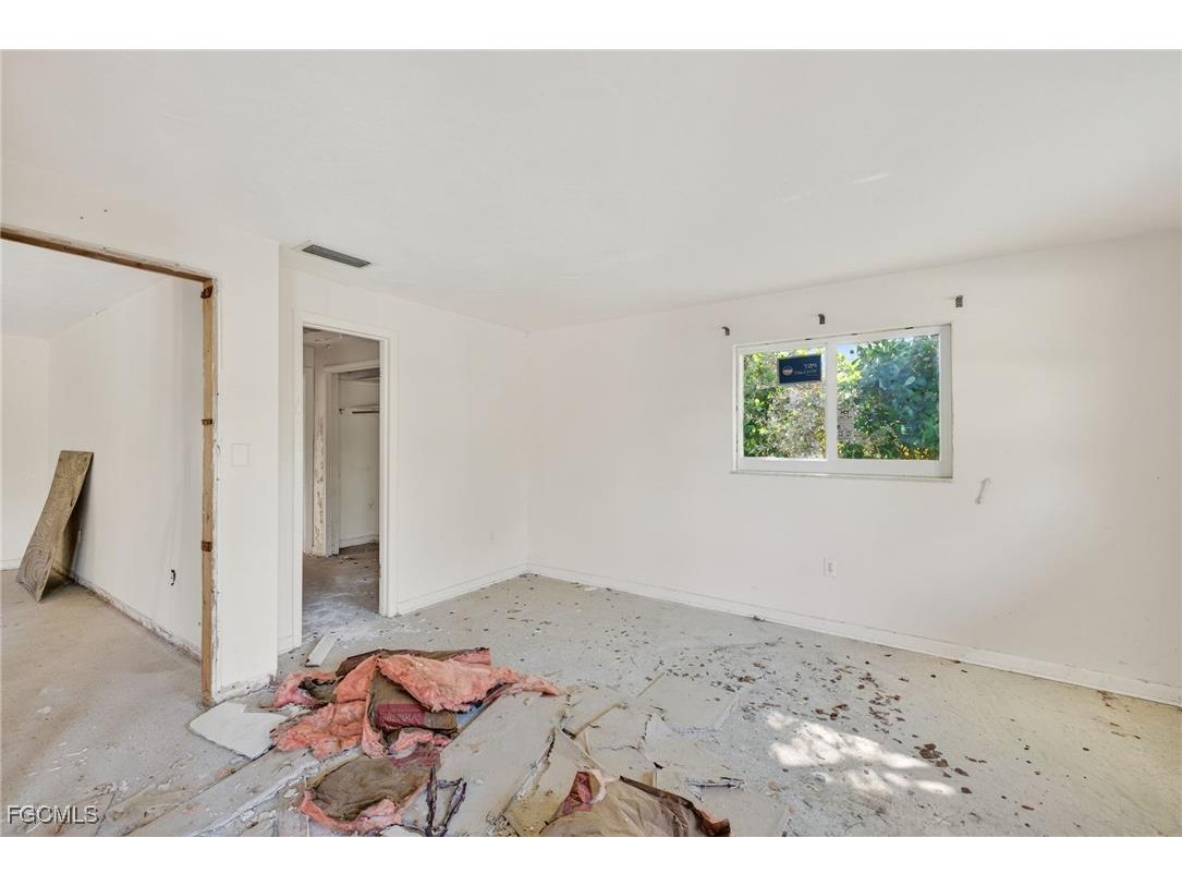 935 Pecten Court Sanibel FL 33957 2025023816 image11