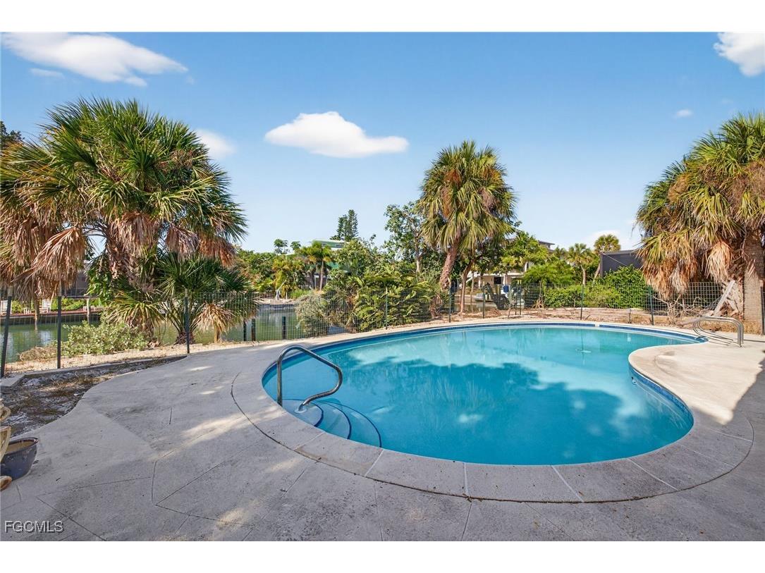 935 Pecten Court Sanibel FL 33957 2025023816 image21