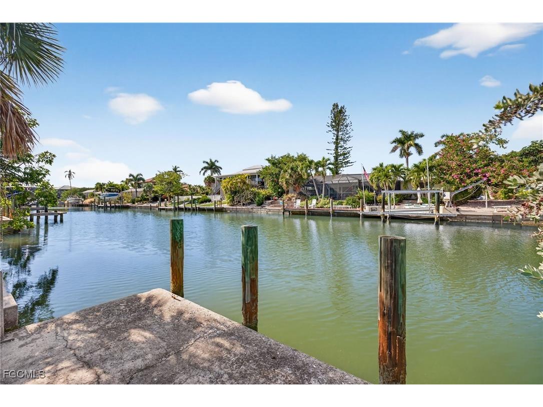 935 Pecten Court Sanibel FL 33957 2025023816 image24