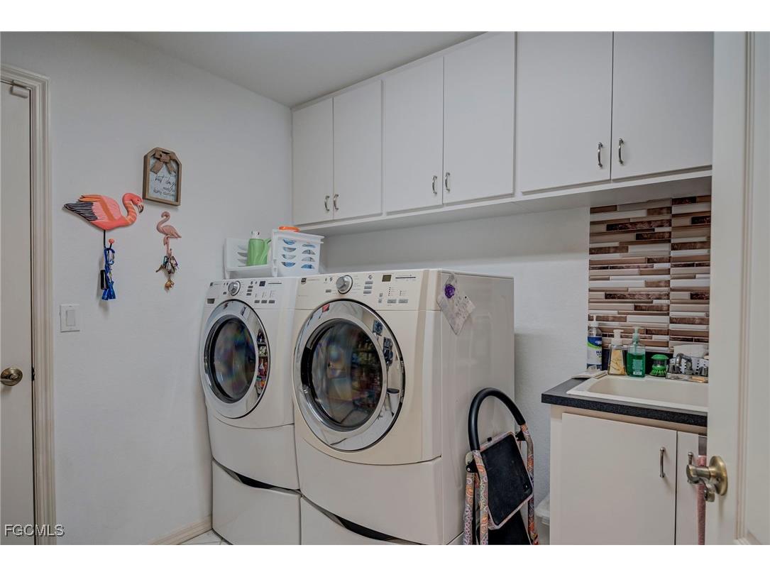 935 SE 20th Court Cape Coral FL 33990 2025018744 image29