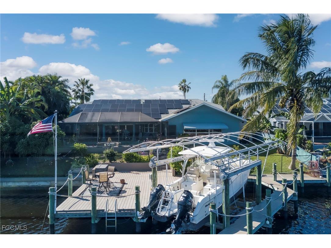 935 SE 20th Court Cape Coral FL 33990 2025018744 image3