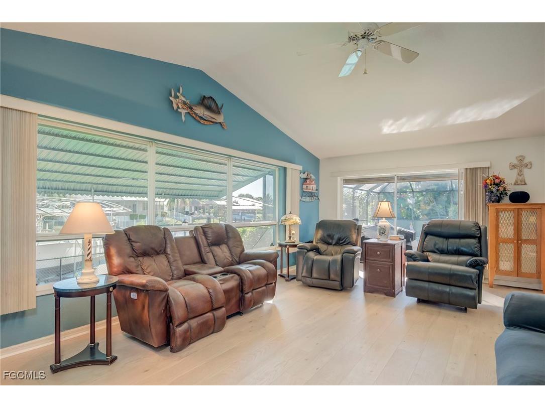 935 SE 20th Court Cape Coral FL 33990 2025018744 image7