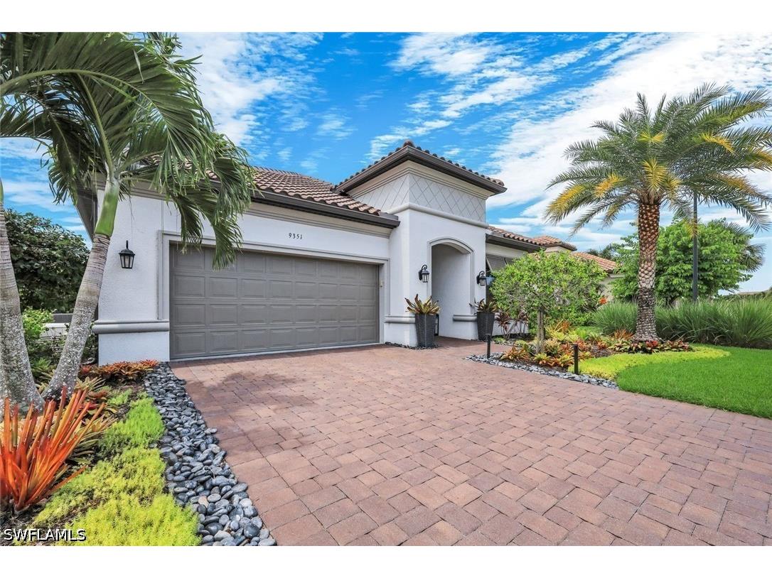 9351 Montelanico Loop Naples FL 34119 226025969 image2