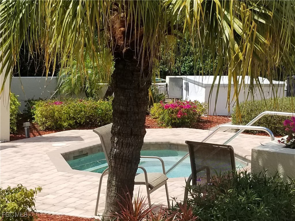 9358 Palm Island Circle North Fort Myers FL 33903 2025018156 image23