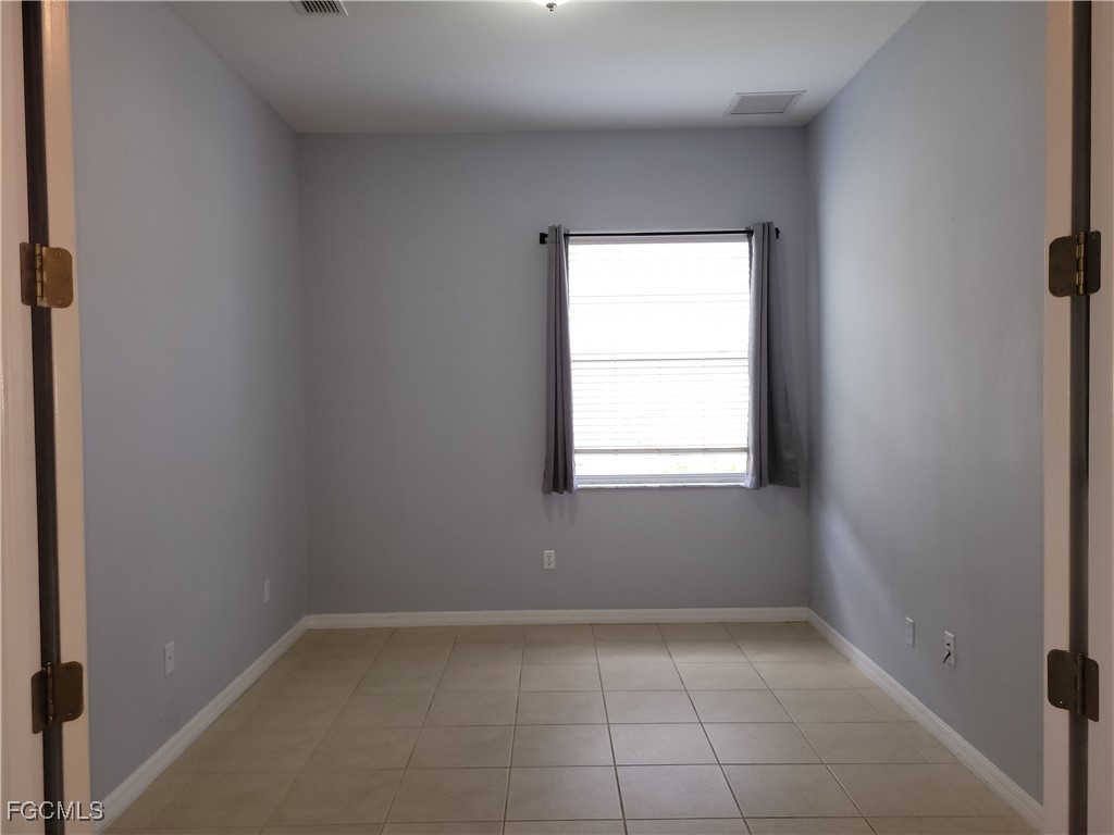 9358 Palm Island Circle North Fort Myers FL 33903 2025018156 image8