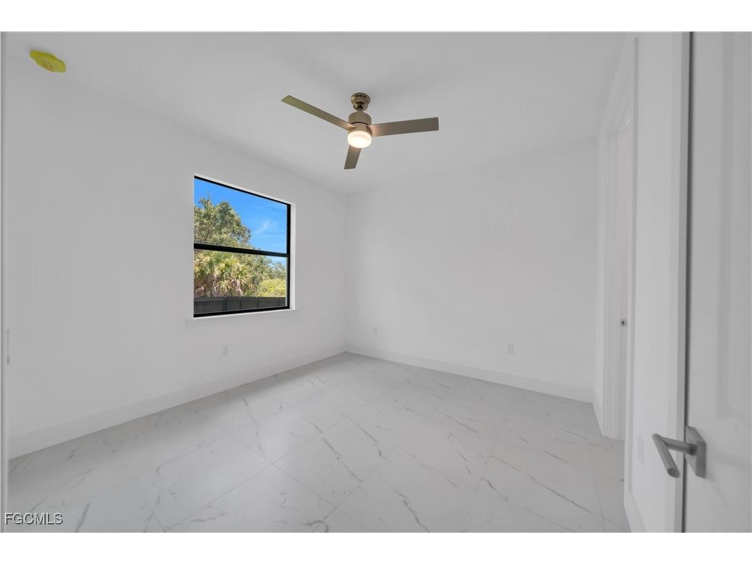 936/938 Homestead Road S Lehigh Acres FL 33974 2025020198 image7