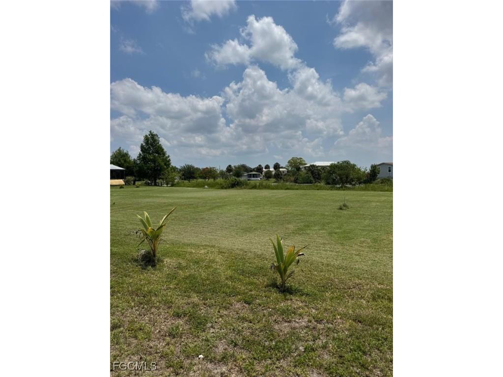 936 Meyerchick Drive Moore Haven FL 33471 2025004910 image8