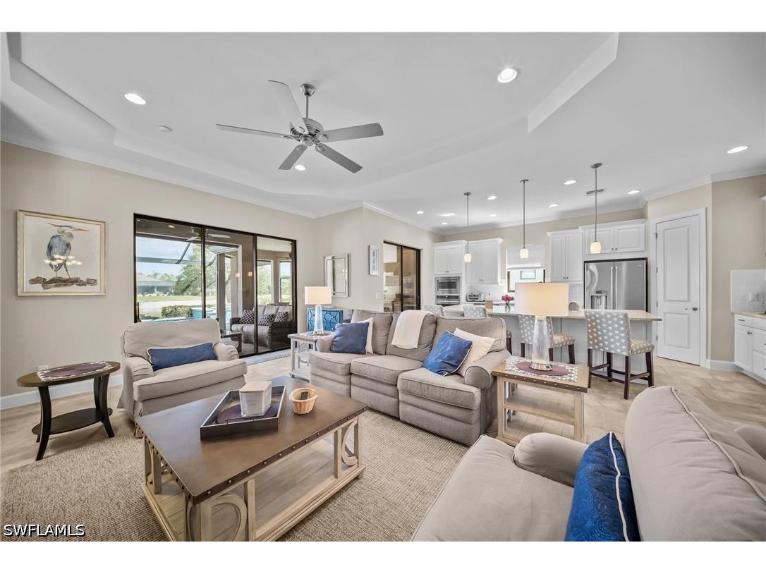 9361 Terresina Drive Naples FL 34119 226012240 image4