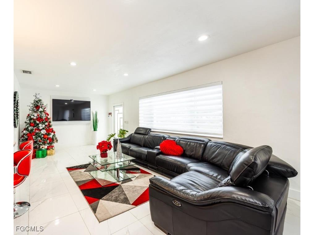 9365 Sw 44th St Miami FL 33165 2025023554 image12