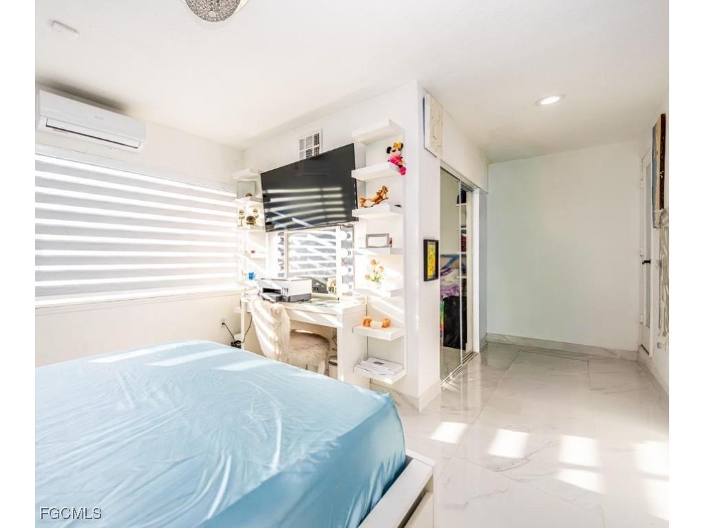 9365 Sw 44th St Miami FL 33165 2025023554 image13