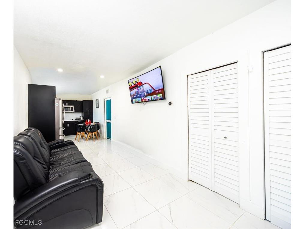 9365 Sw 44th St Miami FL 33165 2025023554 image16