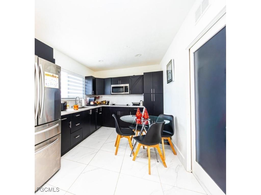 9365 Sw 44th St Miami FL 33165 2025023554 image17