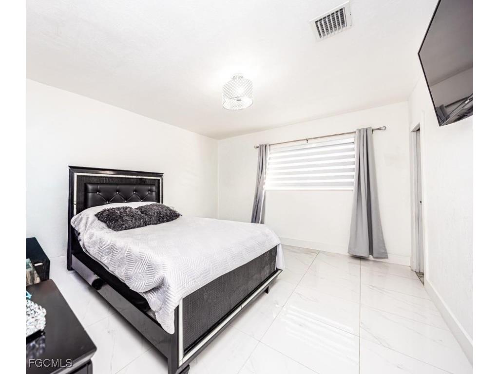 9365 Sw 44th St Miami FL 33165 2025023554 image18