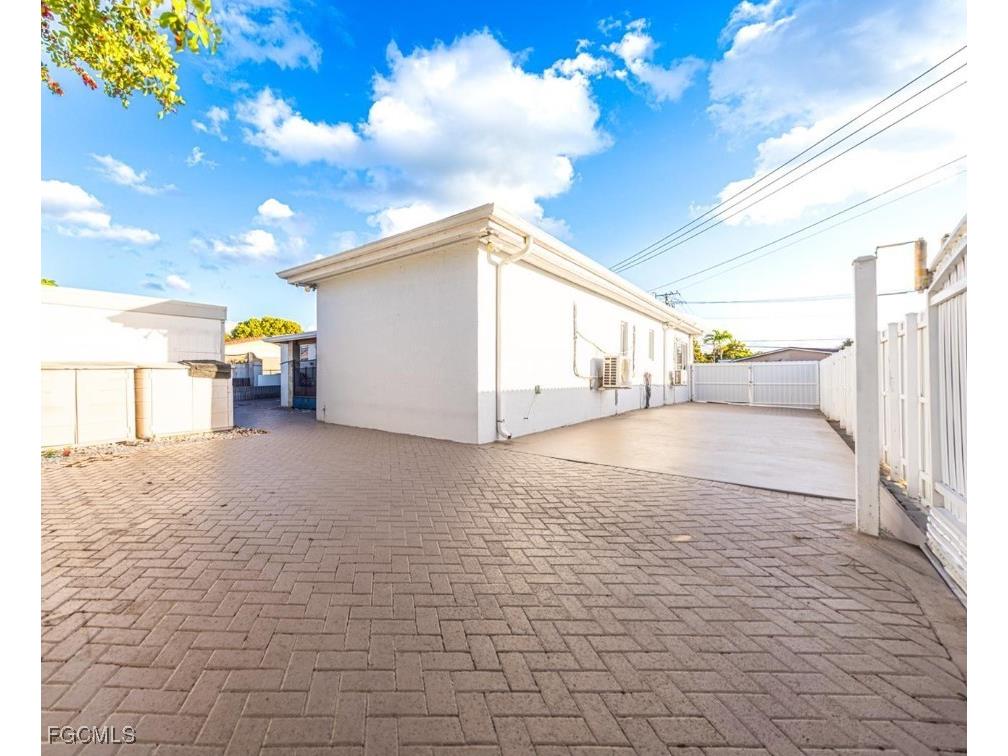 9365 Sw 44th St Miami FL 33165 2025023554 image23