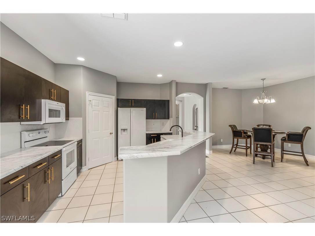 937 Carrick Bend Circle #102 Naples FL 34110 224014119 image1