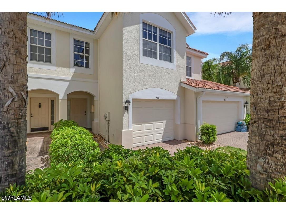 937 Hampton Circle #108 Naples FL 34105 226016885 image2