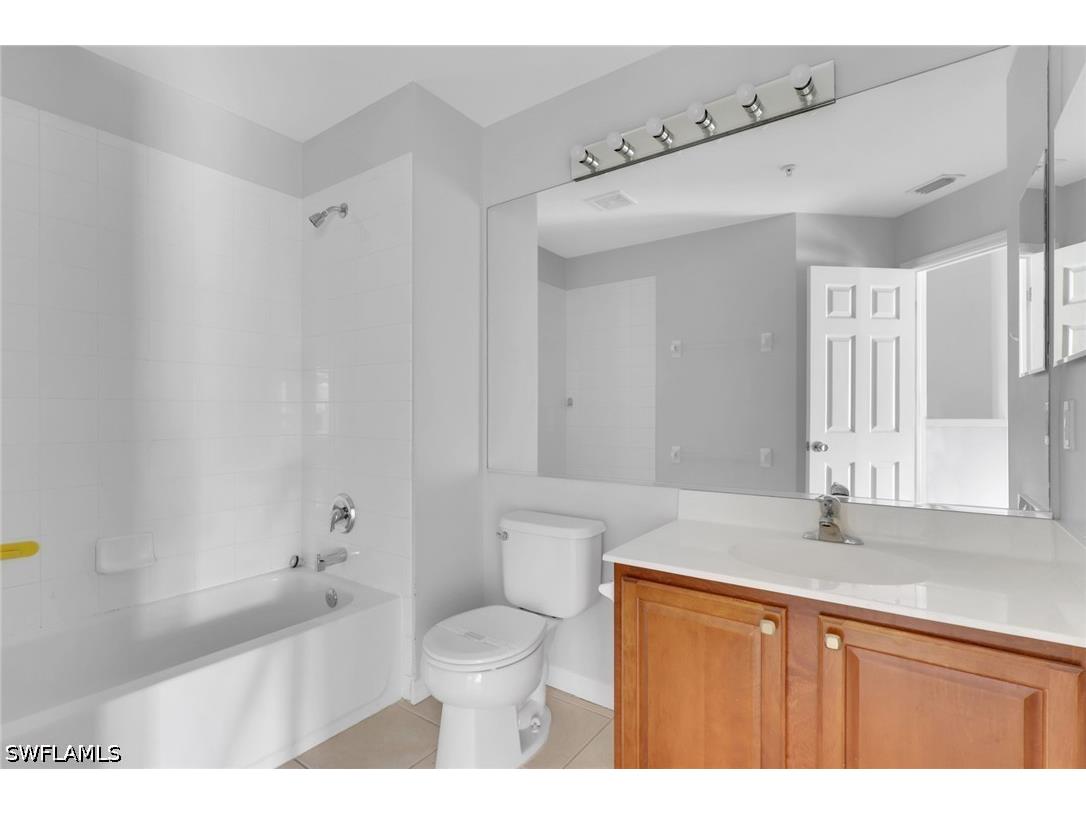 937 Hampton Circle #108 Naples FL 34105 226016885 image21