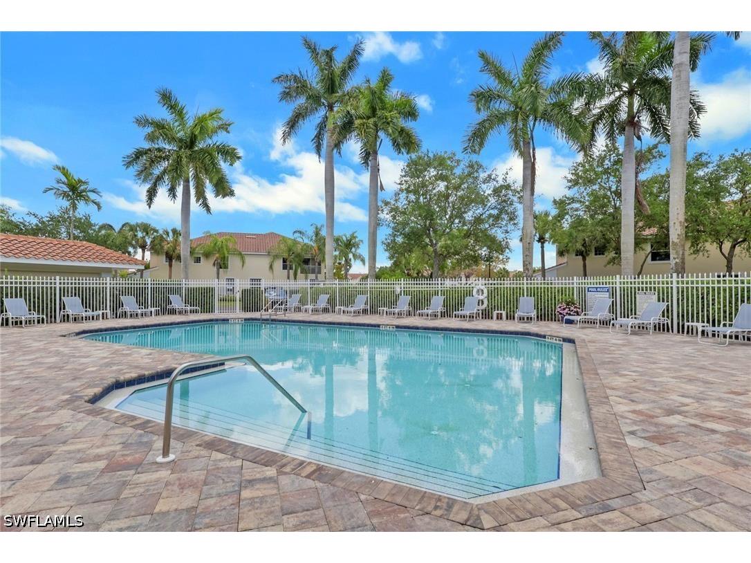 937 Hampton Circle #108 Naples FL 34105 226016885 image28