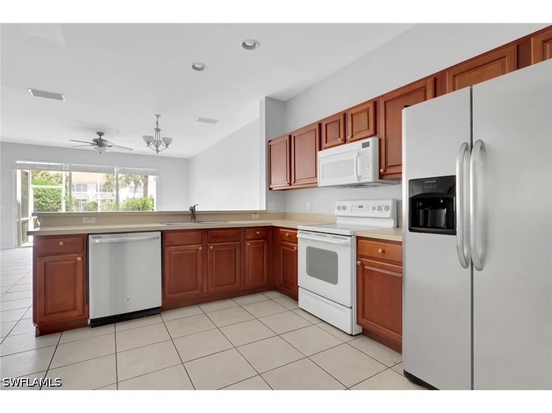 937 Hampton Circle #108 Naples FL 34105 226016885 image5