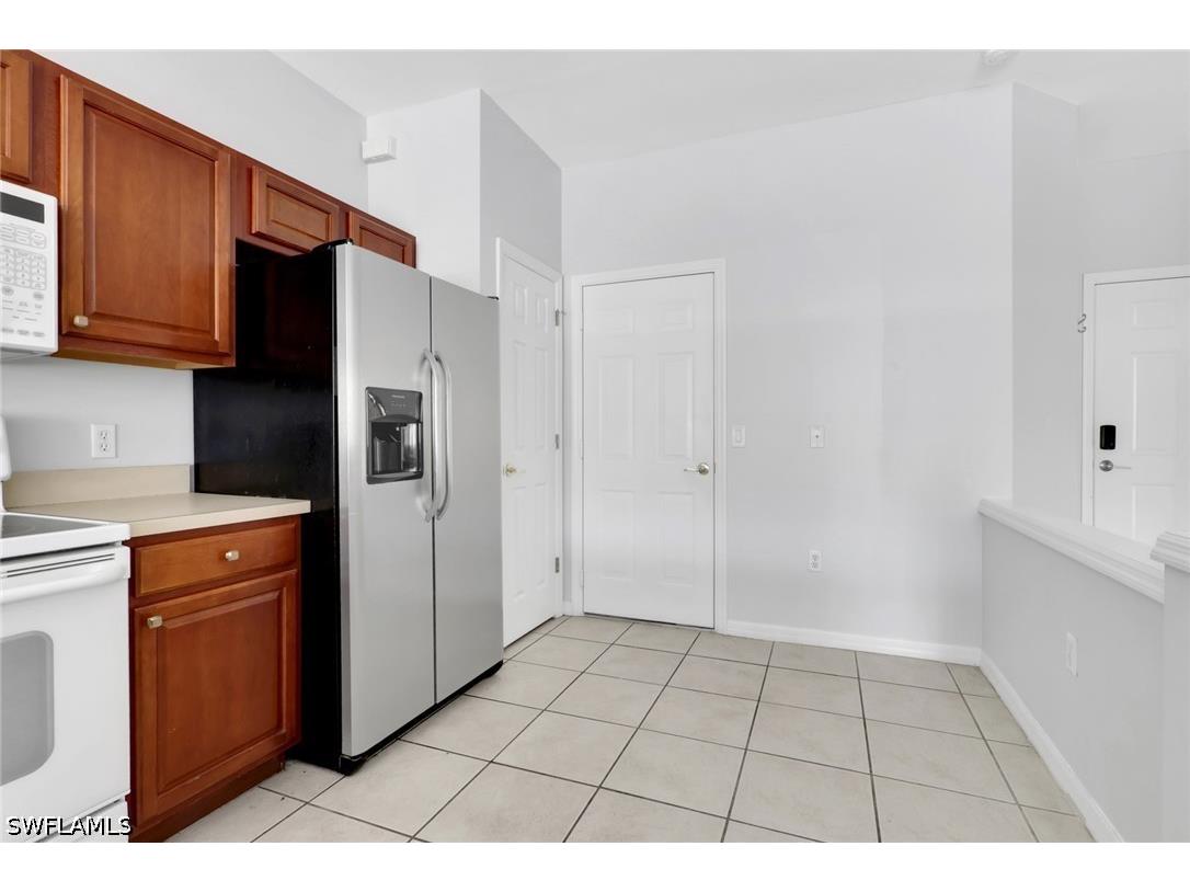 937 Hampton Circle #108 Naples FL 34105 226016885 image7