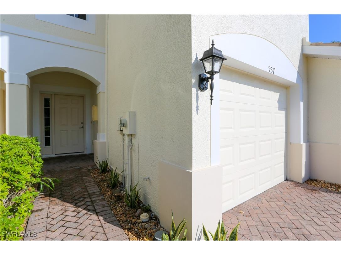 937 Hampton Circle Naples FL 34105 225059289 image5