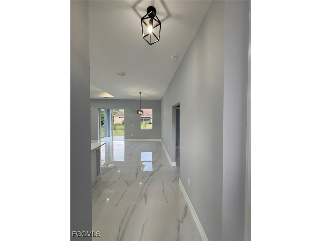 937 Sentinela Boulevard Lehigh Acres FL 33974 2025025288 image4