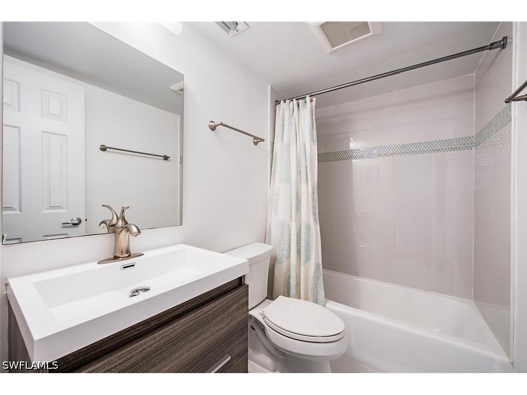 9375 Gulf Shore Drive #402 Naples FL 34108 226013576 image24