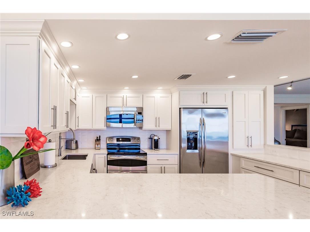 9375 Gulf Shore Drive #302 Naples FL 34108 226003364 image10