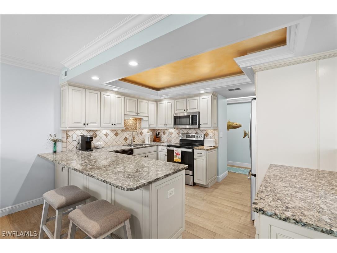 9375 Gulf Shore Drive #401 Naples FL 34108 226009385 image18