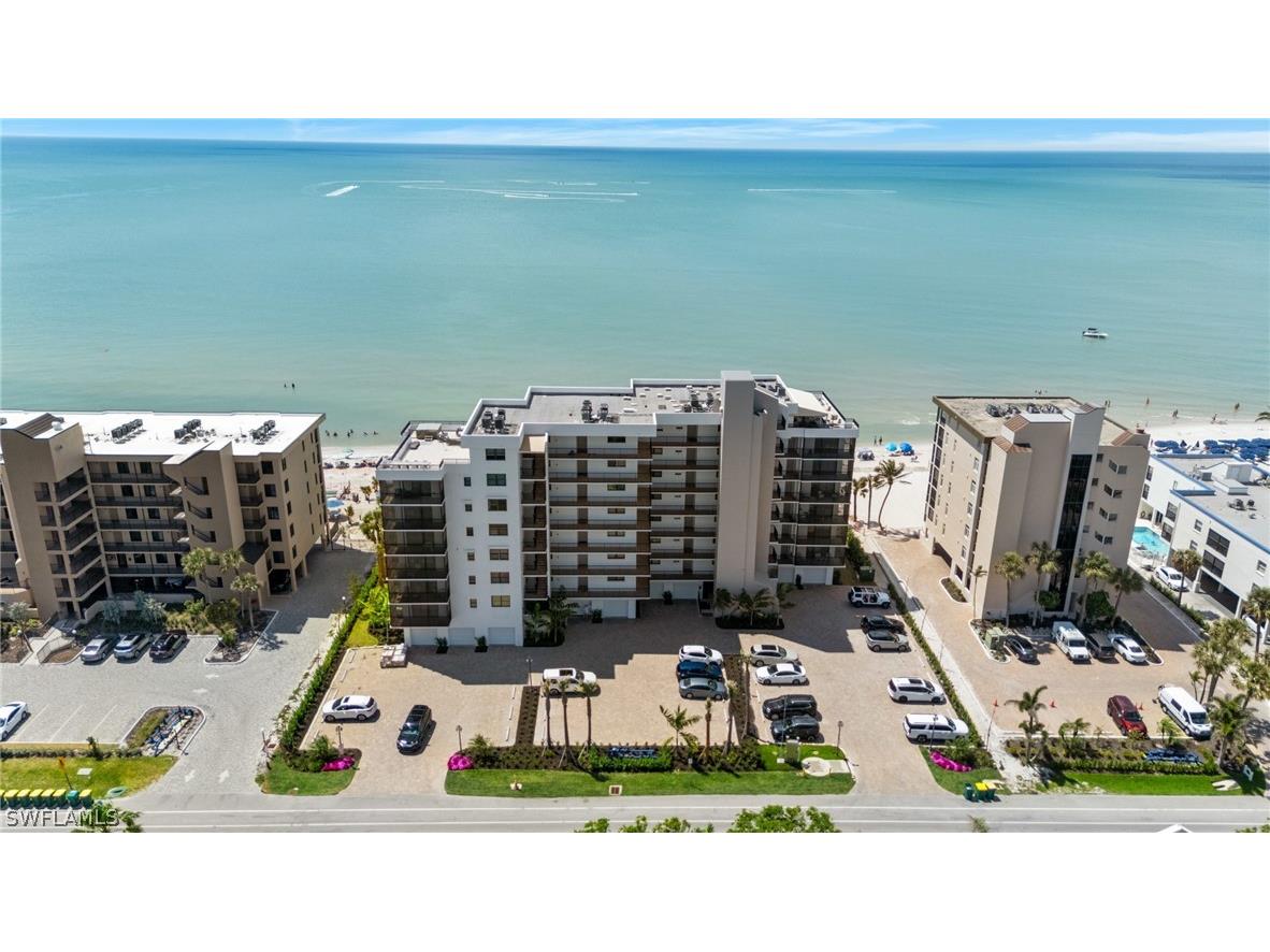 9375 Gulf Shore Drive #401 Naples FL 34108 226009385 image2