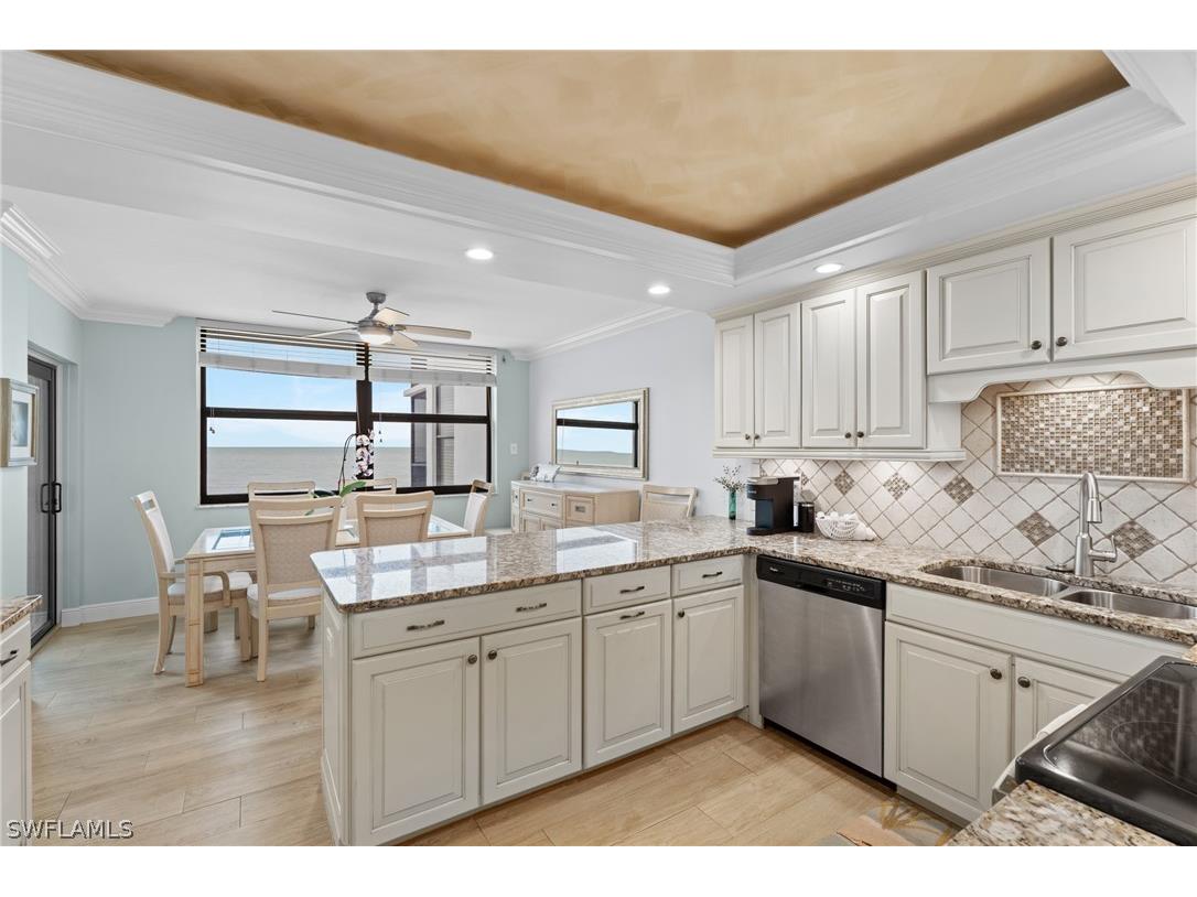 9375 Gulf Shore Drive #401 Naples FL 34108 226009385 image21