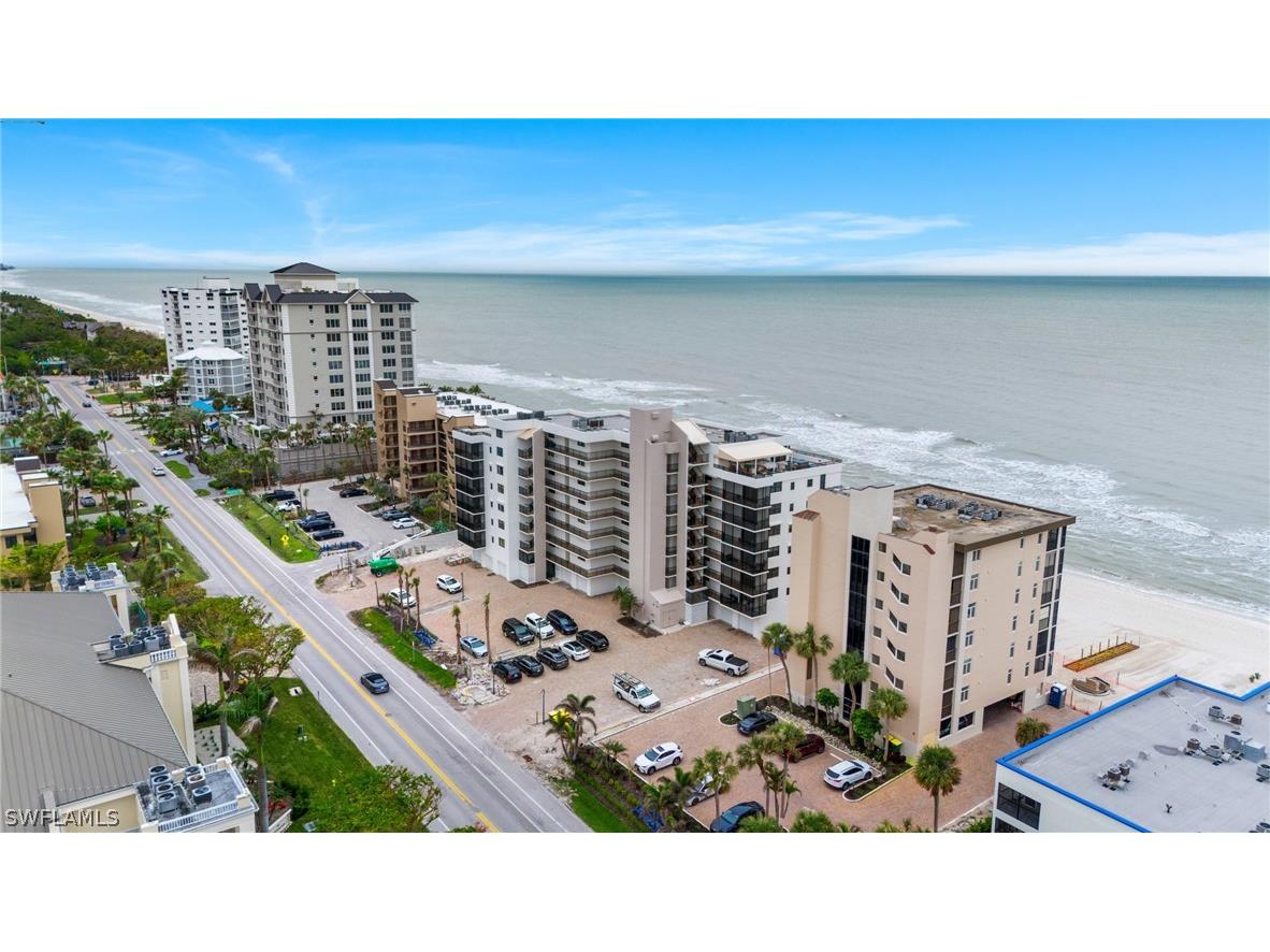 9375 Gulf Shore Drive #401 Naples FL 34108 226009385 image3