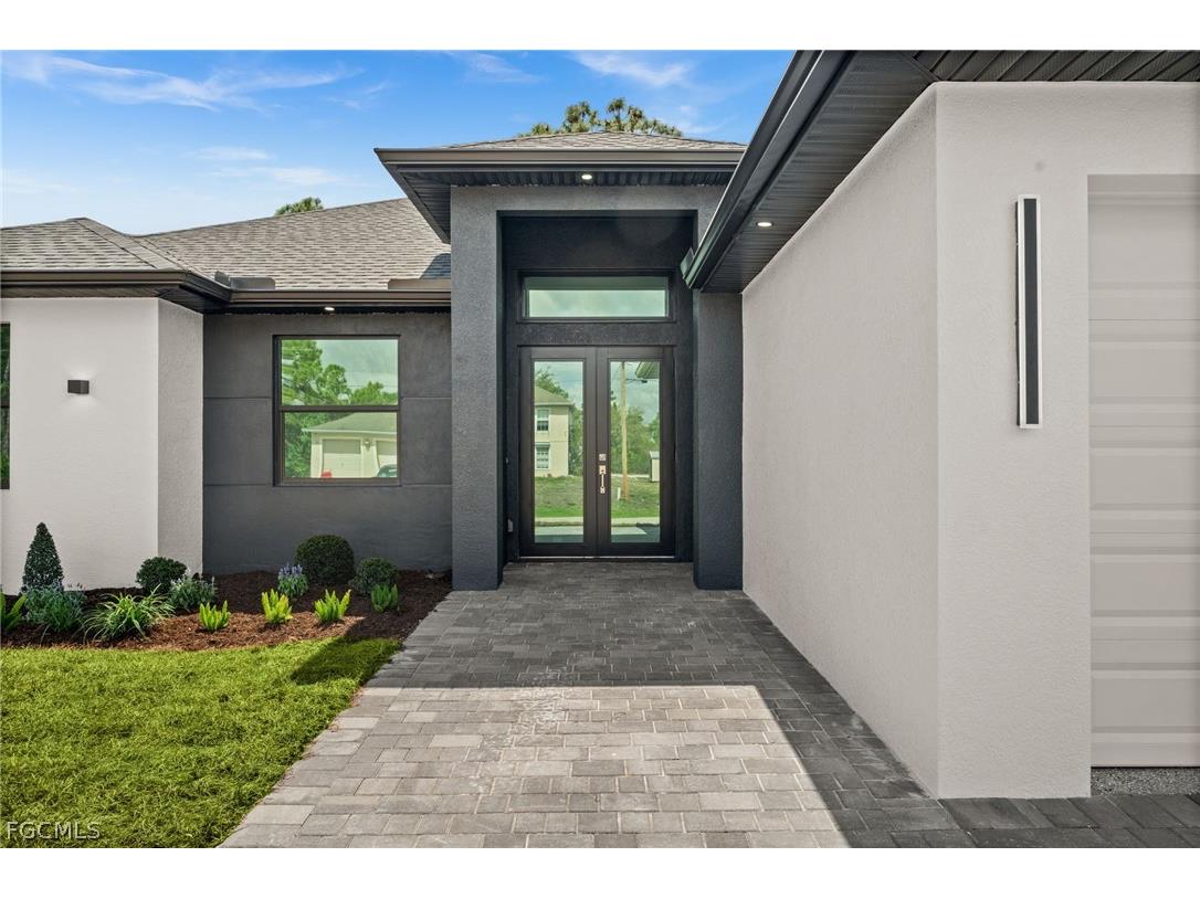 938 Bolivia Drive Lehigh Acres FL 33974 2026012608 image1