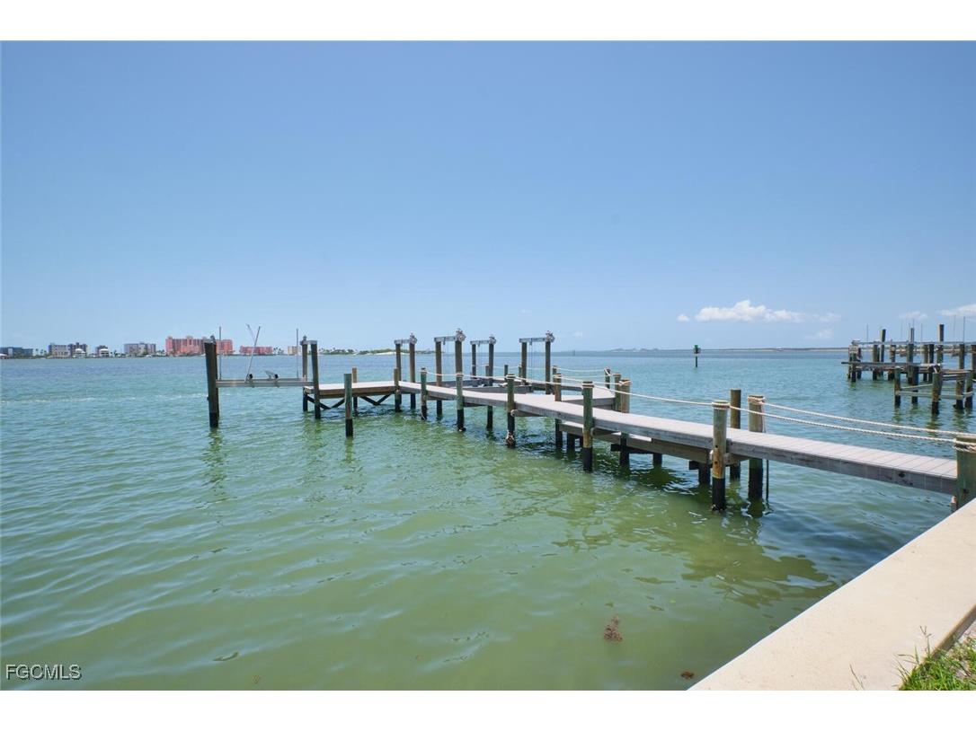 938 San Carlos Drive Fort Myers Beach FL 33931 2026002182 image12