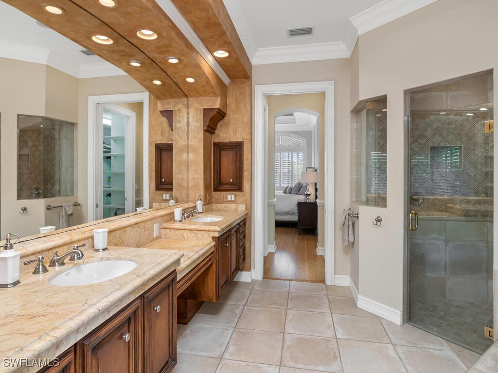 938 Spanish Moss Trail Naples FL 34108 225063414 image20