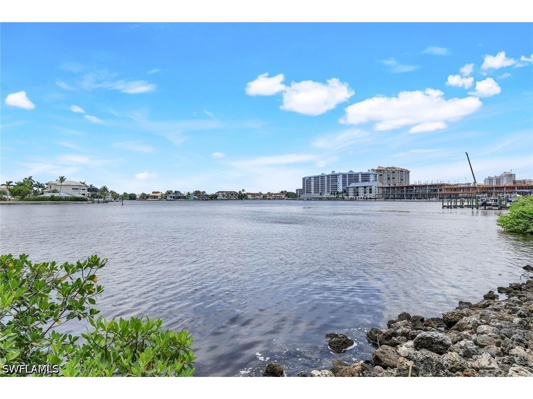 9380 Gulf Shore Drive #102 Naples FL 34108 226020317 image18