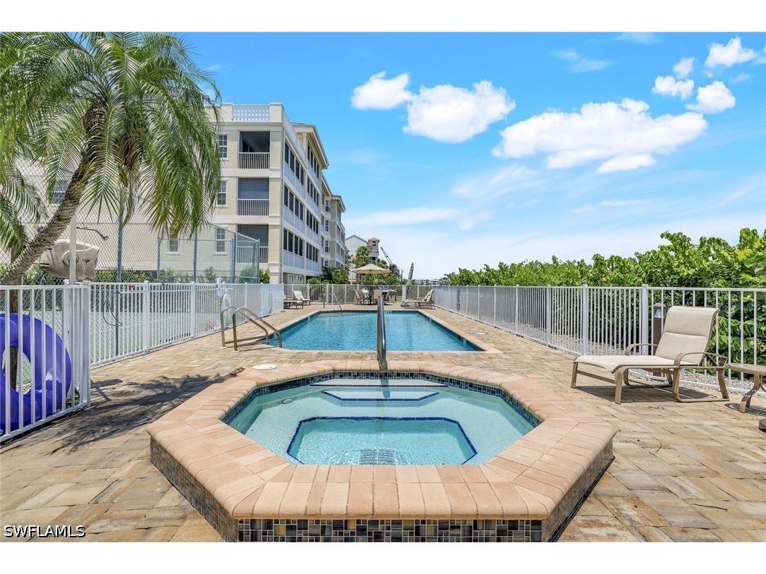 9380 Gulf Shore Drive #102 Naples FL 34108 226020317 image2