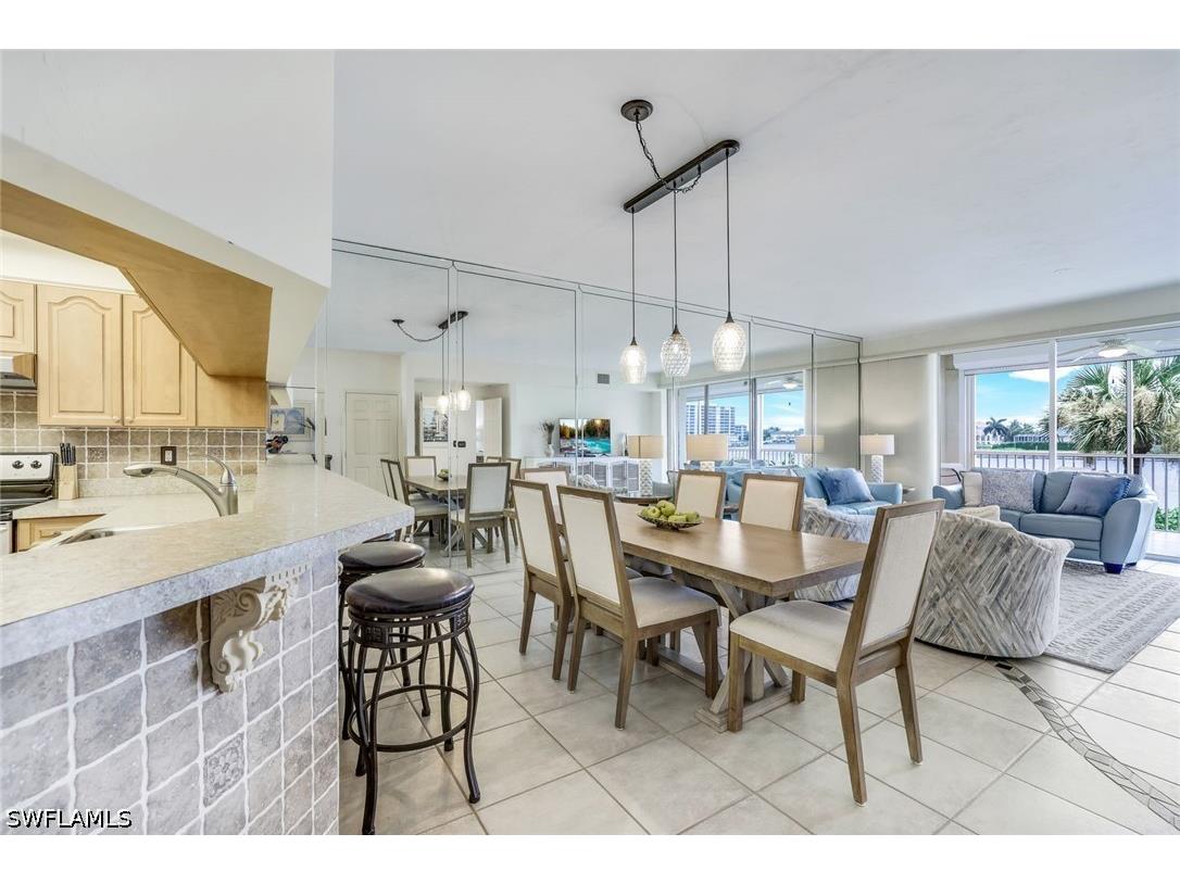 9380 Gulf Shore Drive #102 Naples FL 34108 226020317 image5