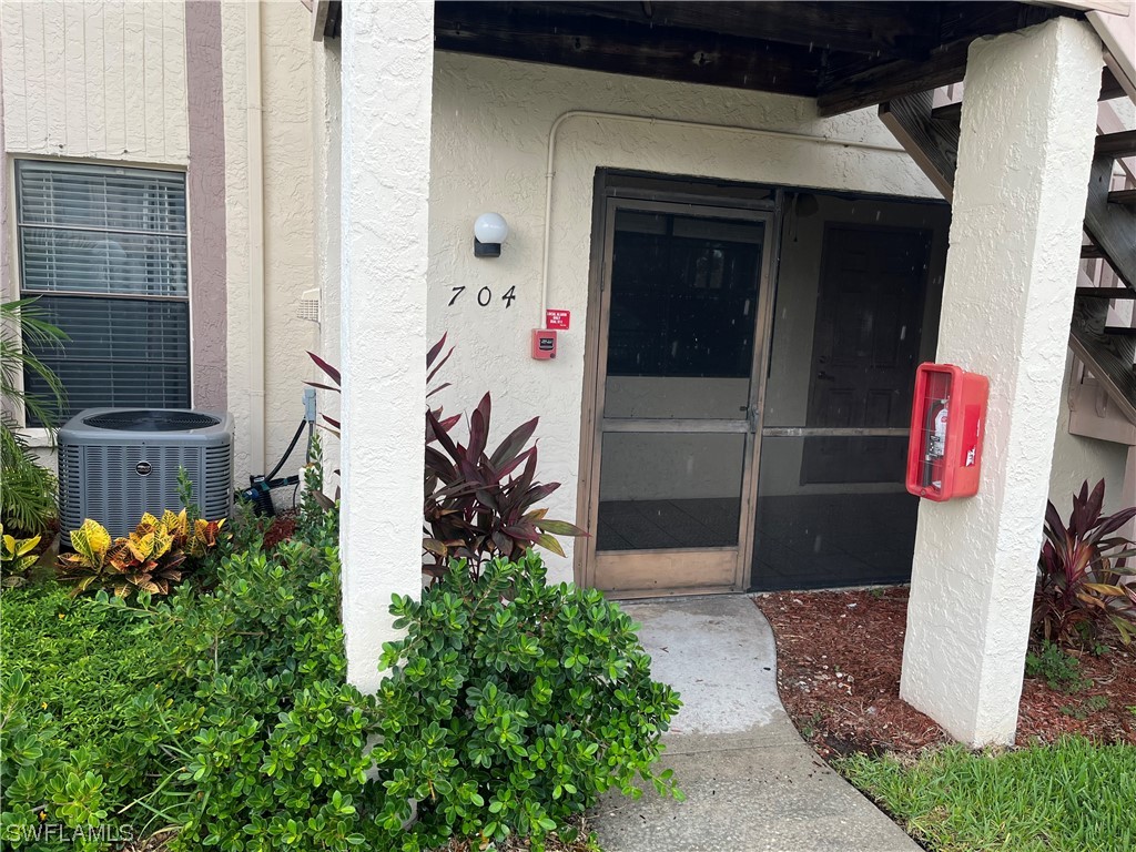 9380 Lennex Lane #704 Fort Myers FL 33919 223046842 image1