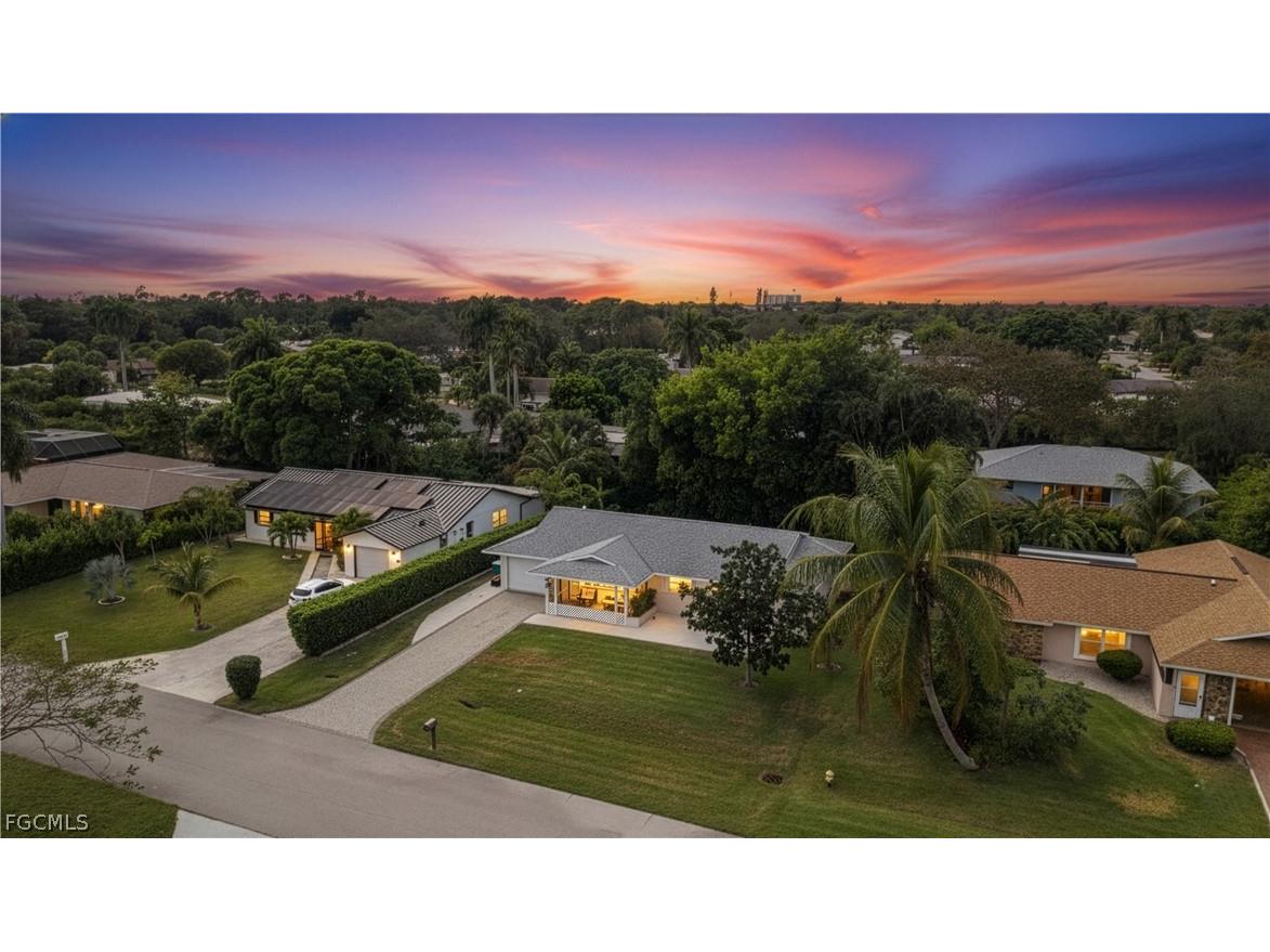 939 Bluebird Street Naples FL 34104 2026005870 image1