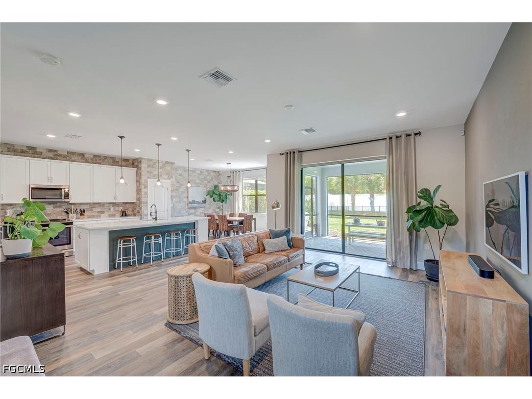9391 Bramley Terrace Fort Myers FL 33967 2026014976 image1