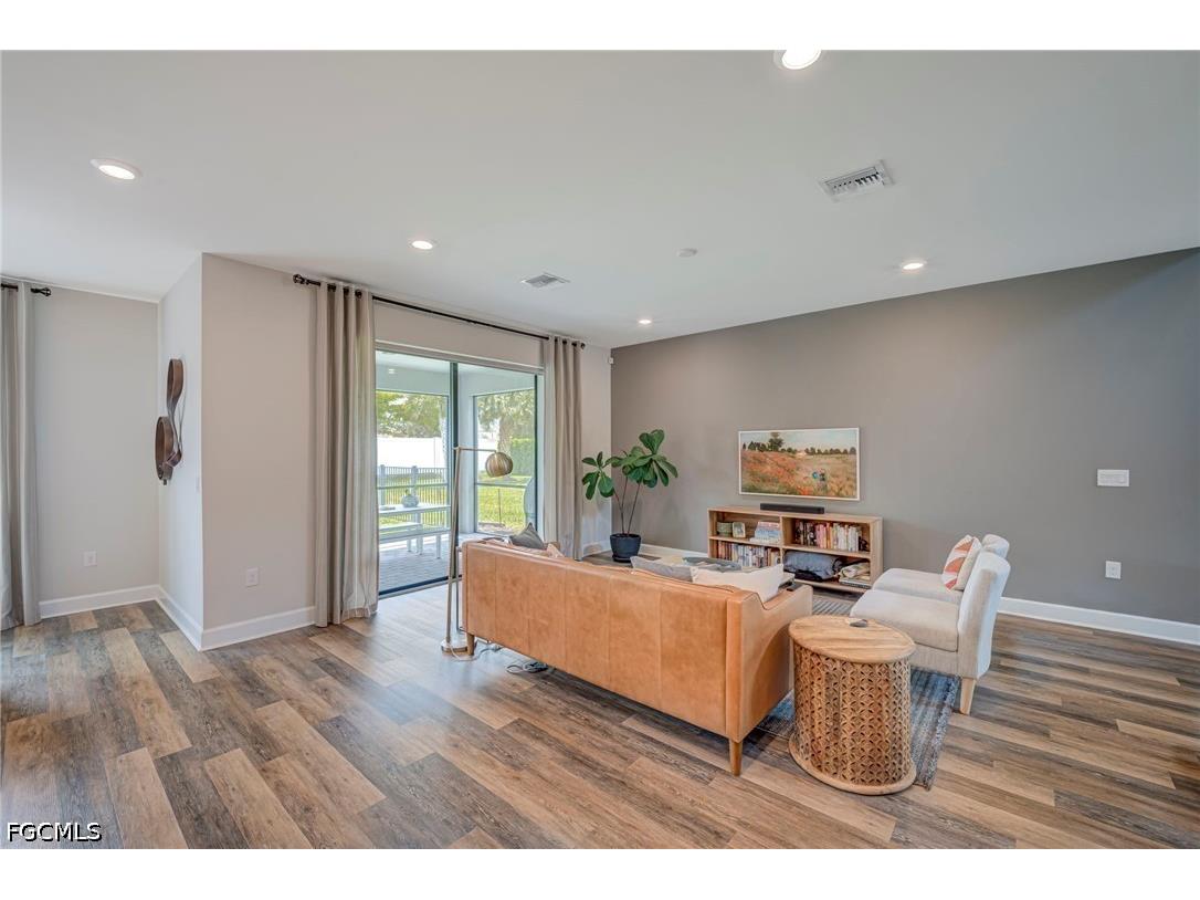 9391 Bramley Terrace Fort Myers FL 33967 2026014976 image6