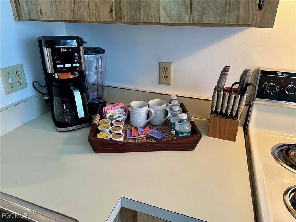 9391 Lennex Lane Fort Myers FL 33919 2025006065 image4