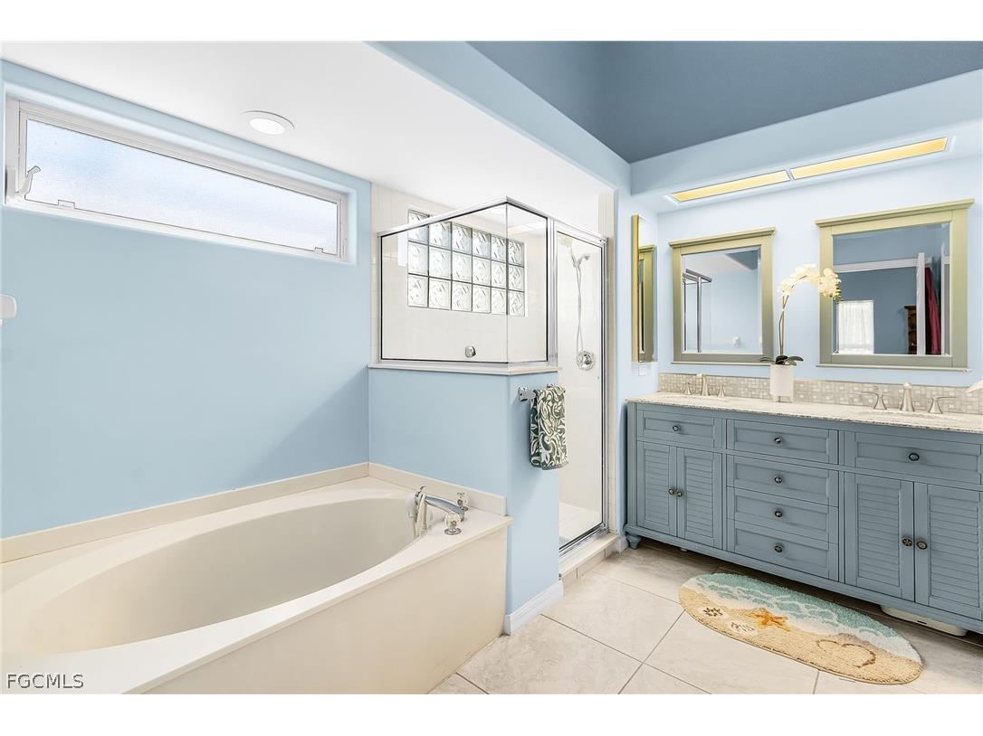 9391 Palm Island Circle North Fort Myers FL 33903 2026010133 image12