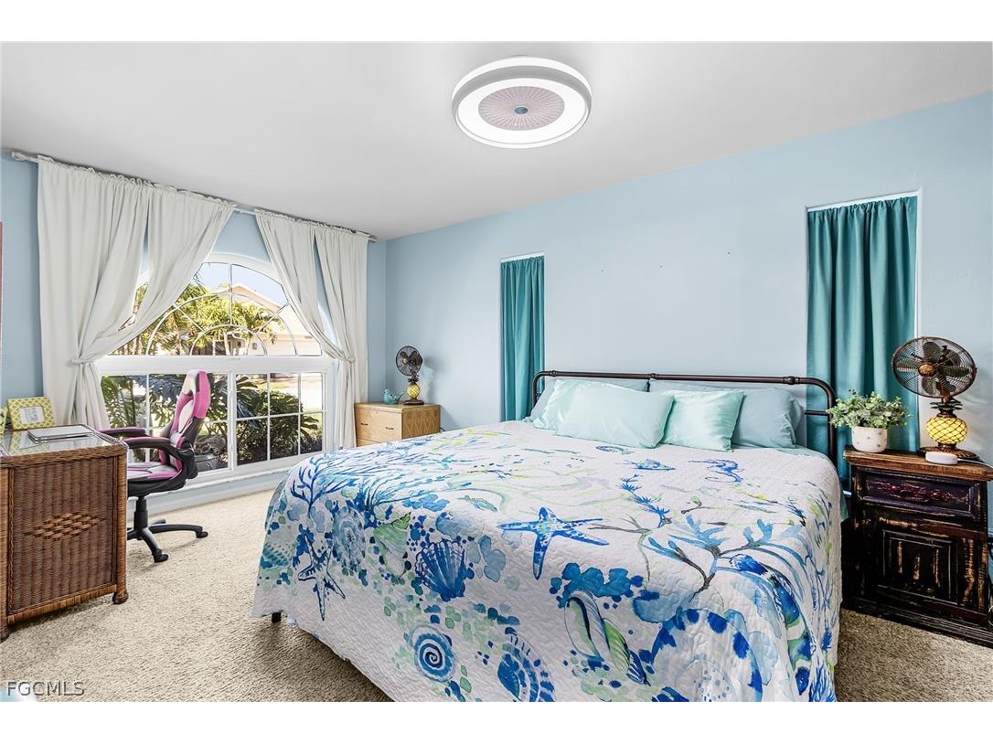 9391 Palm Island Circle North Fort Myers FL 33903 2026010133 image15