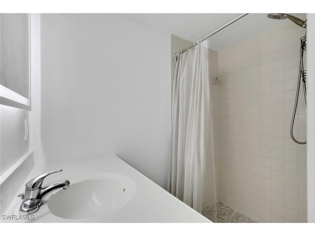 9395 Pennsylvania Avenue #25 Bonita Springs FL 34135 226001350 image19