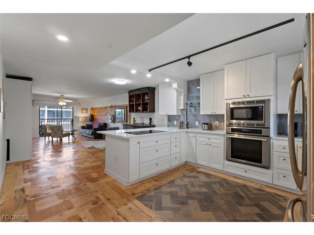 9395 Pennsylvania Avenue #9 Bonita Springs FL 34135 2026008389 image5