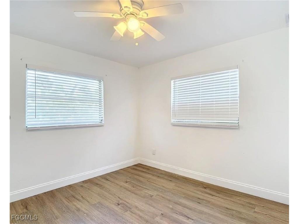 94 E North Shore Avenue North Fort Myers FL 33917 2025013516 image12