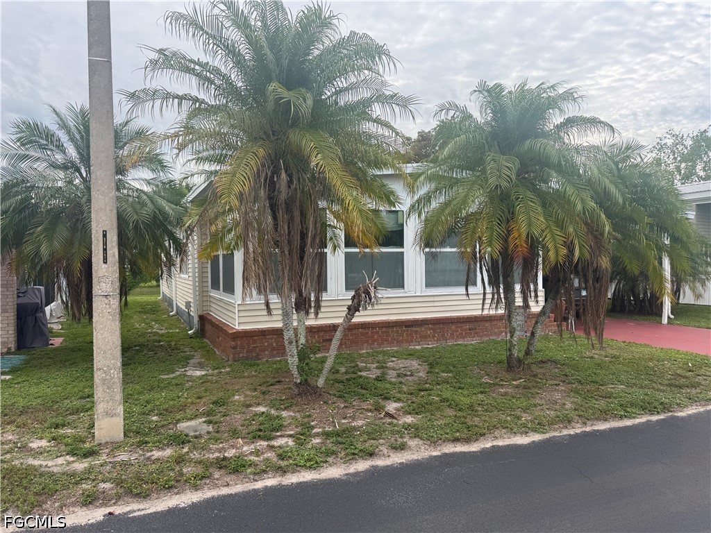 94 Poinsettia Drive Fort Myers FL 33905 2026025656 image2
